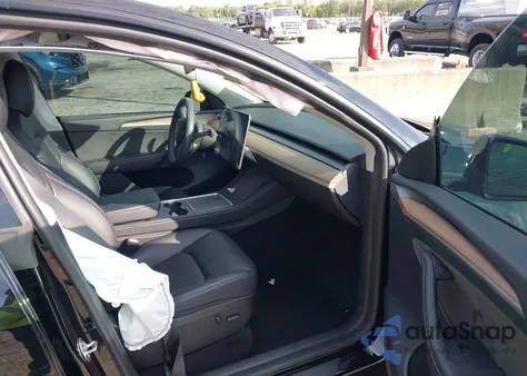 2023 Tesla Model Y Awd/Long Range Dual Motor All-Wheel Drive из США, поврежденный, VIN 7SAYGDEE5PF881514